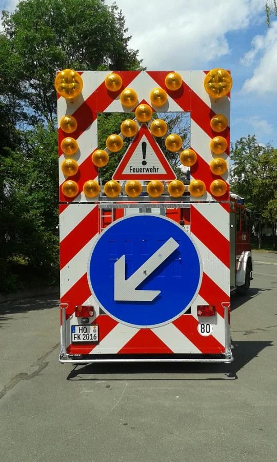 3413909462.jpg